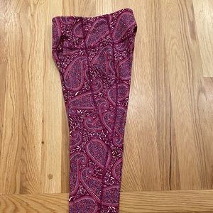 Old Navy Compression Crop Leggings